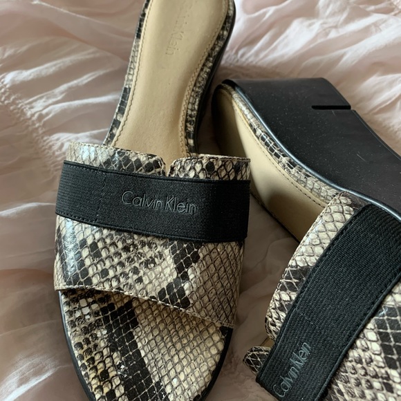 Snakeskin Calvin Klein Platform Sandals - Picture 3 of 3